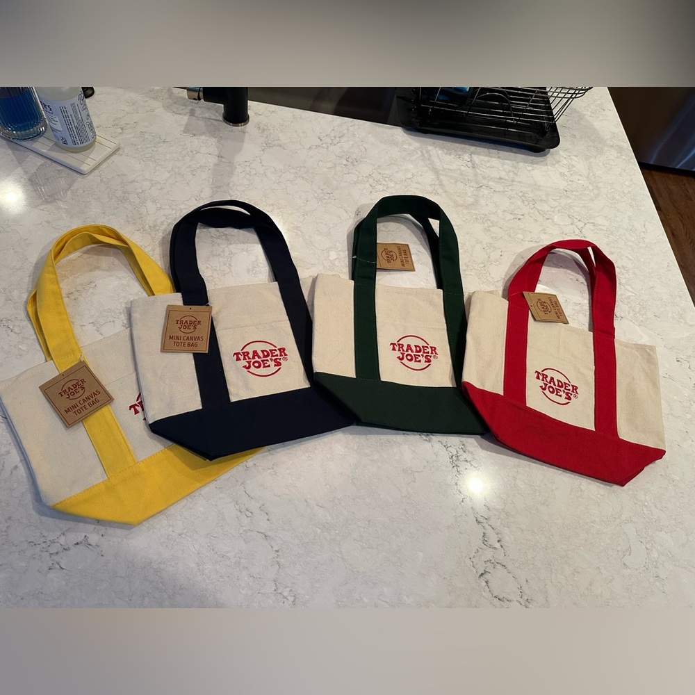 Trader Joes LIMITED EDITION Mini Canvas Tote Bags Complete 4 Piece Set NWT!